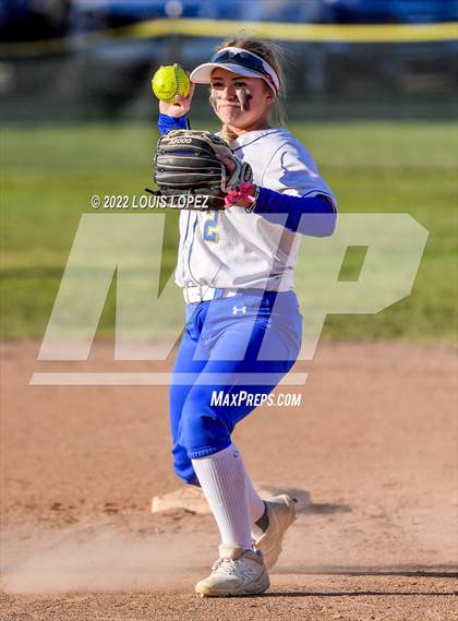 Thumbnail 1 in Bonita @ Charter Oak photogallery.