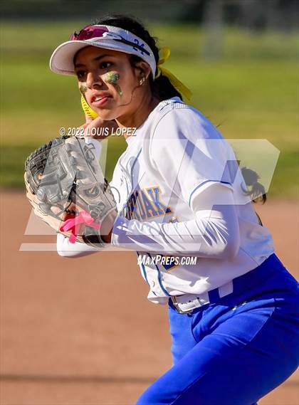 Thumbnail 2 in Bonita @ Charter Oak photogallery.