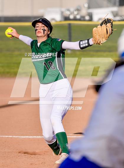 Thumbnail 1 in Bonita @ Charter Oak photogallery.