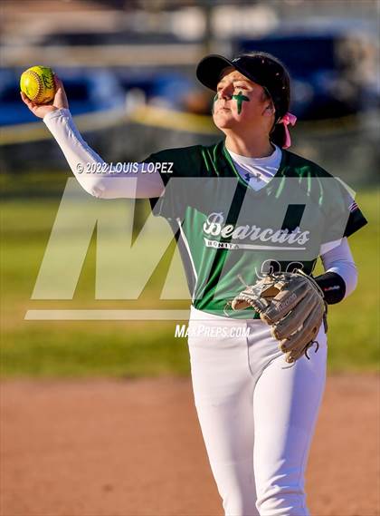Thumbnail 2 in Bonita @ Charter Oak photogallery.