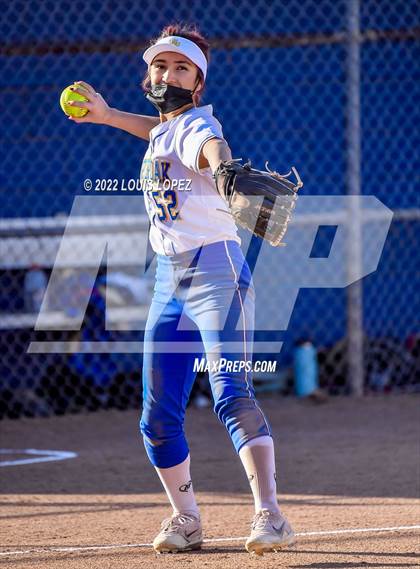 Thumbnail 1 in Bonita @ Charter Oak photogallery.