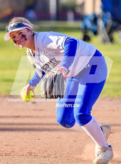 Thumbnail 3 in Bonita @ Charter Oak photogallery.