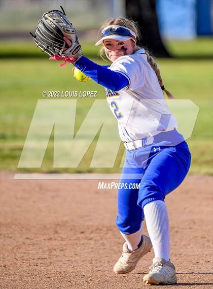 Thumbnail 1 in Bonita @ Charter Oak photogallery.
