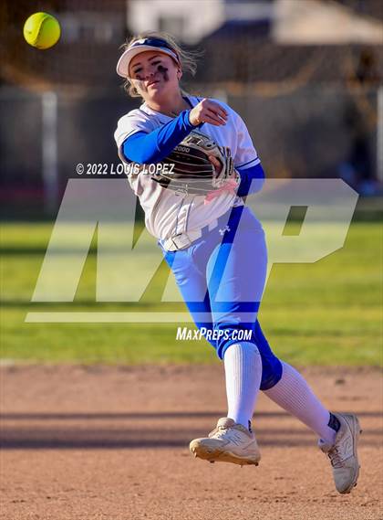 Thumbnail 3 in Bonita @ Charter Oak photogallery.