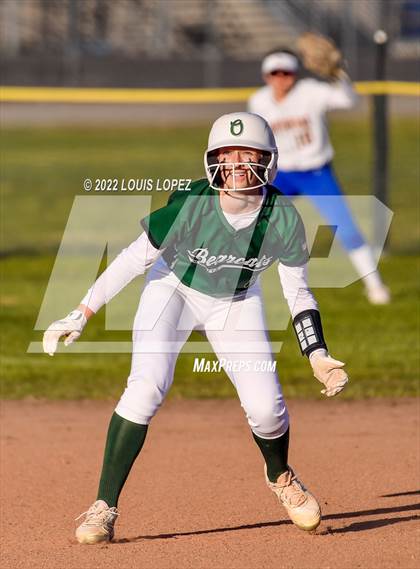 Thumbnail 1 in Bonita @ Charter Oak photogallery.