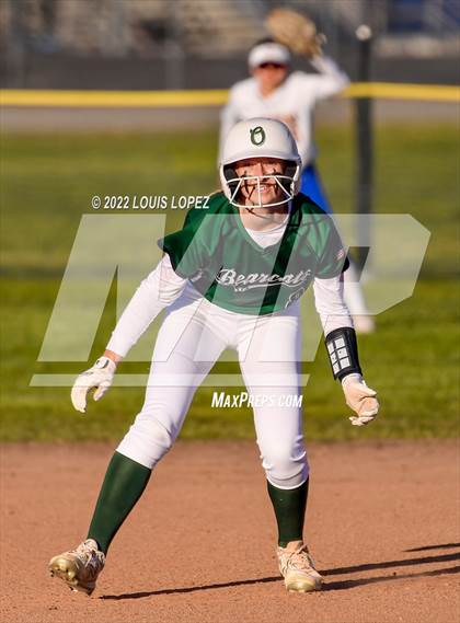 Thumbnail 2 in Bonita @ Charter Oak photogallery.
