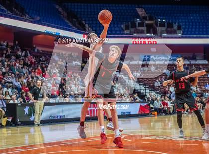 Thumbnail 1 in New Canaan vs. Granby Memorial (CIAC D4 Final) photogallery.