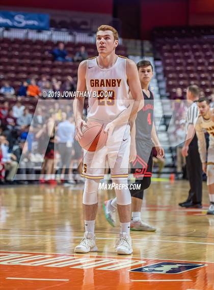 Thumbnail 2 in New Canaan vs. Granby Memorial (CIAC D4 Final) photogallery.