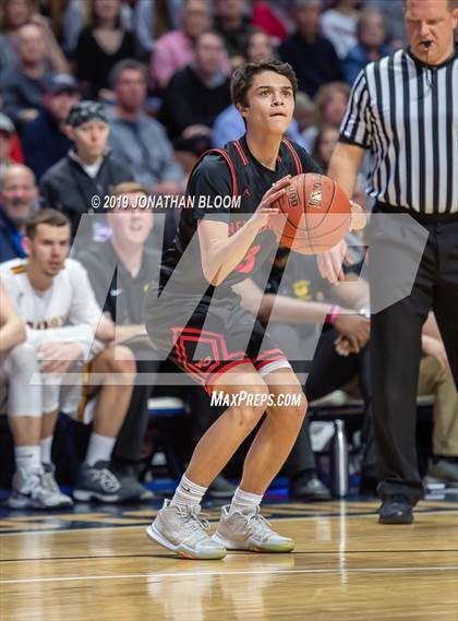 Thumbnail 2 in New Canaan vs. Granby Memorial (CIAC D4 Final) photogallery.
