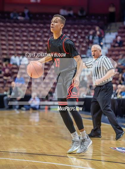 Thumbnail 2 in New Canaan vs. Granby Memorial (CIAC D4 Final) photogallery.