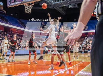 Thumbnail 2 in New Canaan vs. Granby Memorial (CIAC D4 Final) photogallery.