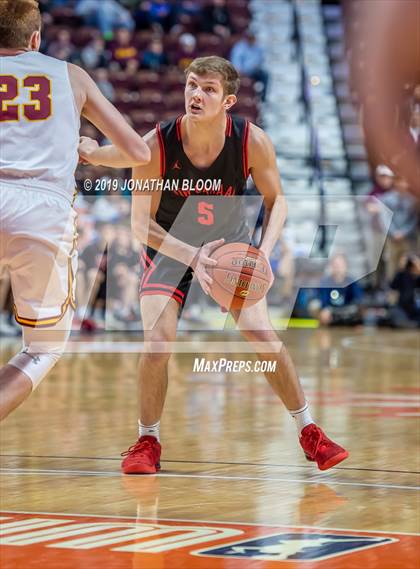 Thumbnail 3 in New Canaan vs. Granby Memorial (CIAC D4 Final) photogallery.