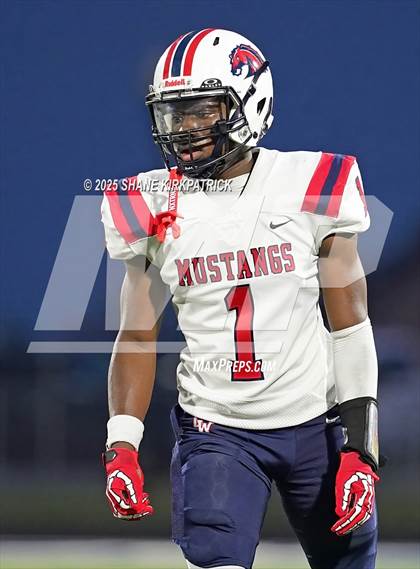 Thumbnail 2 in JV: Life Waxahachie vs Van Alstyne photogallery.