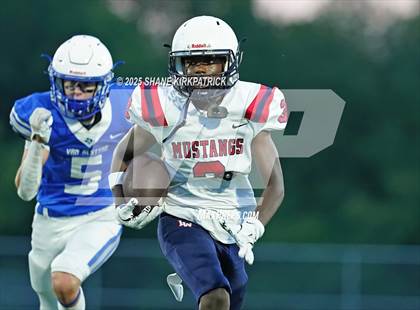 Thumbnail 3 in JV: Life Waxahachie vs Van Alstyne photogallery.