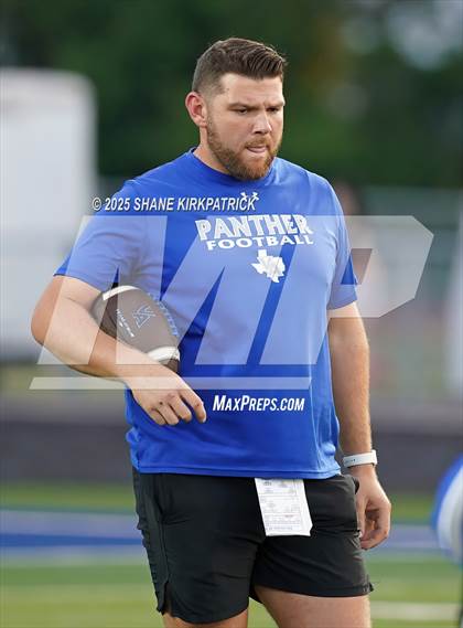 Thumbnail 1 in JV: Life Waxahachie vs Van Alstyne photogallery.