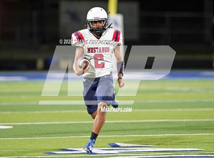 Thumbnail 2 in JV: Life Waxahachie vs Van Alstyne photogallery.