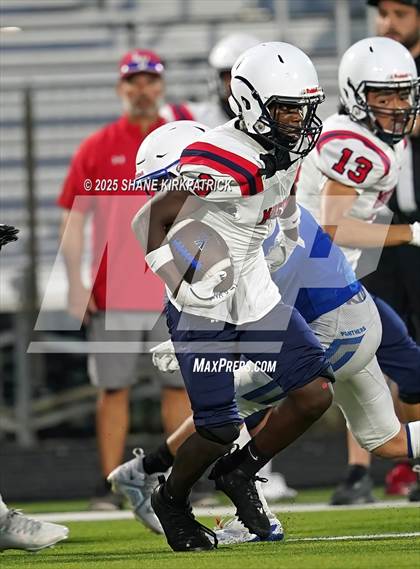 Thumbnail 3 in JV: Life Waxahachie vs Van Alstyne photogallery.