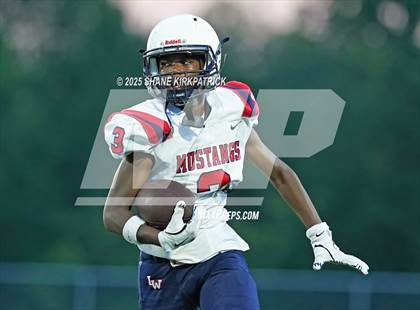 Thumbnail 3 in JV: Life Waxahachie vs Van Alstyne photogallery.
