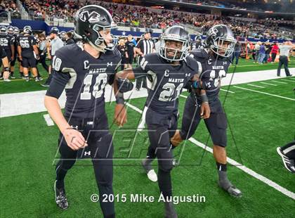 Thumbnail 1 in Martin vs. Allen (UIL 6A Regional Playoff) photogallery.