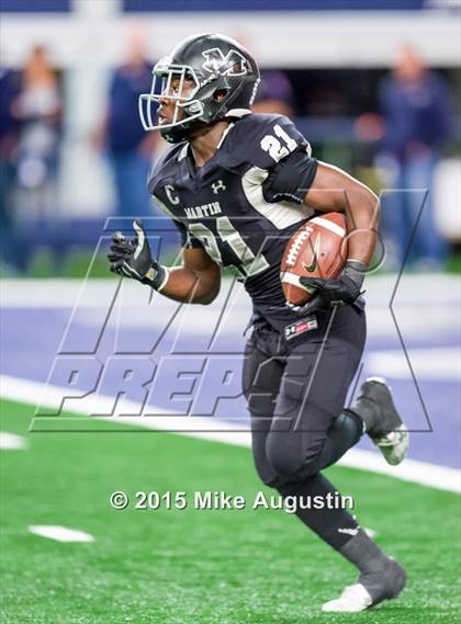 Thumbnail 2 in Martin vs. Allen (UIL 6A Regional Playoff) photogallery.