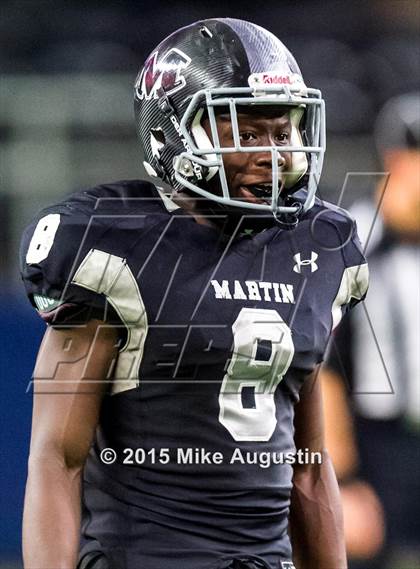 Thumbnail 3 in Martin vs. Allen (UIL 6A Regional Playoff) photogallery.