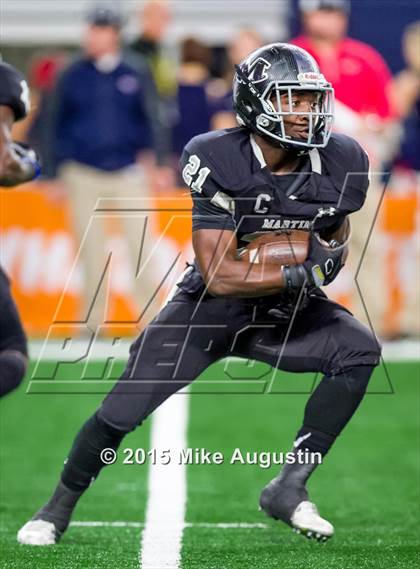Thumbnail 2 in Martin vs. Allen (UIL 6A Regional Playoff) photogallery.