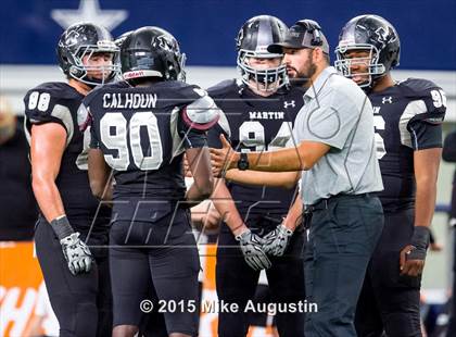 Thumbnail 2 in Martin vs. Allen (UIL 6A Regional Playoff) photogallery.