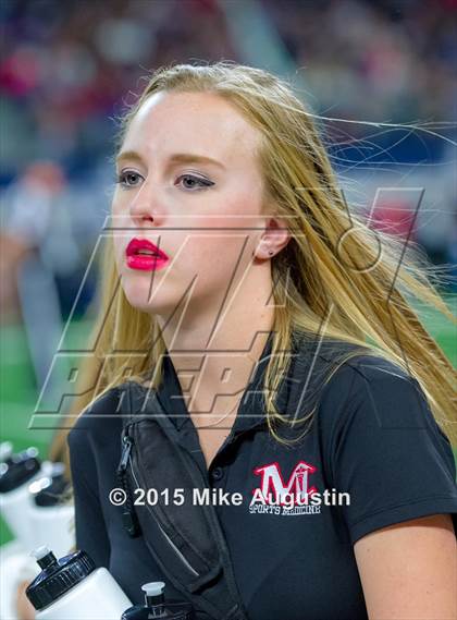 Thumbnail 1 in Martin vs. Allen (UIL 6A Regional Playoff) photogallery.