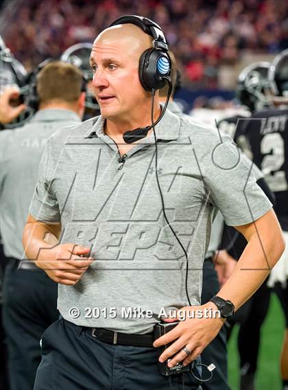 Thumbnail 3 in Martin vs. Allen (UIL 6A Regional Playoff) photogallery.