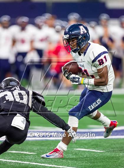 Thumbnail 1 in Martin vs. Allen (UIL 6A Regional Playoff) photogallery.