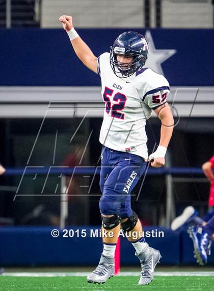 Thumbnail 2 in Martin vs. Allen (UIL 6A Regional Playoff) photogallery.