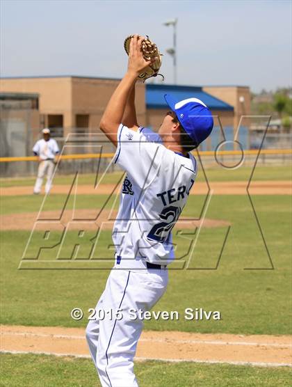 Thumbnail 3 in El Camino Real vs. Bishop O'Dowd (65th Annual San Diego Lions Tournament) photogallery.