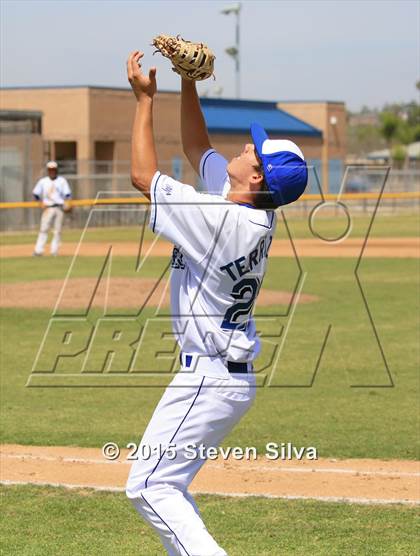 Thumbnail 2 in El Camino Real vs. Bishop O'Dowd (65th Annual San Diego Lions Tournament) photogallery.