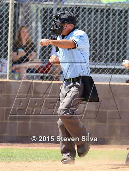 Thumbnail 2 in El Camino Real vs. Bishop O'Dowd (65th Annual San Diego Lions Tournament) photogallery.