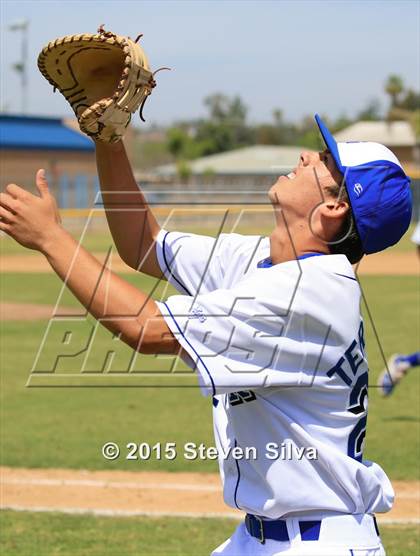 Thumbnail 2 in El Camino Real vs. Bishop O'Dowd (65th Annual San Diego Lions Tournament) photogallery.