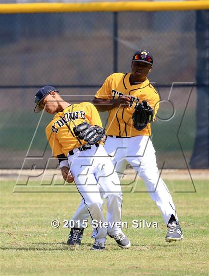 Thumbnail 3 in El Camino Real vs. Bishop O'Dowd (65th Annual San Diego Lions Tournament) photogallery.