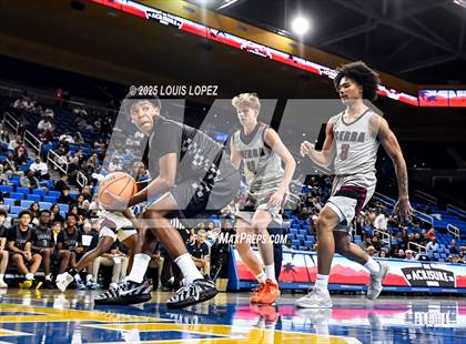 Thumbnail 1 in Sierra Canyon vs. JSerra Catholic photogallery.