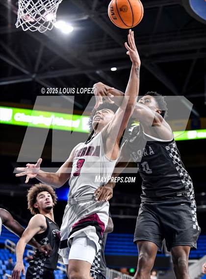 Thumbnail 1 in Sierra Canyon vs. JSerra Catholic photogallery.