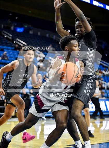 Thumbnail 1 in Sierra Canyon vs. JSerra Catholic photogallery.