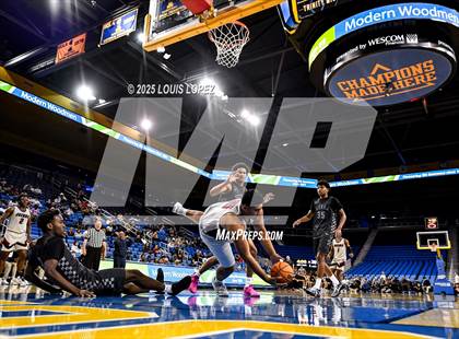 Thumbnail 1 in Sierra Canyon vs. JSerra Catholic photogallery.