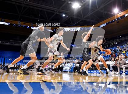 Thumbnail 3 in Sierra Canyon vs. JSerra Catholic photogallery.