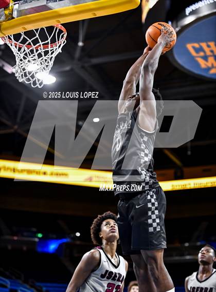 Thumbnail 2 in Sierra Canyon vs. JSerra Catholic photogallery.