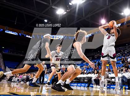 Thumbnail 3 in Sierra Canyon vs. JSerra Catholic photogallery.