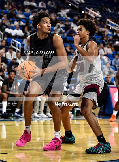 Thumbnail 2 in Sierra Canyon vs. JSerra Catholic photogallery.