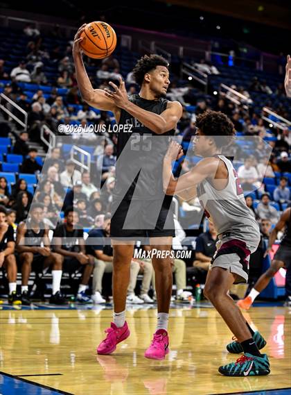 Thumbnail 1 in Sierra Canyon vs. JSerra Catholic photogallery.