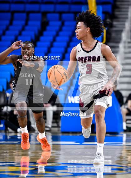 Thumbnail 2 in Sierra Canyon vs. JSerra Catholic photogallery.