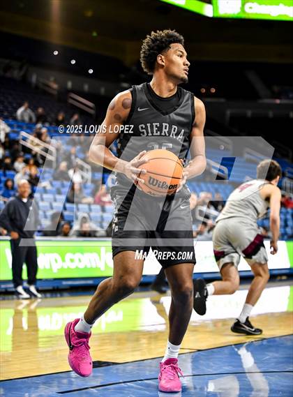 Thumbnail 2 in Sierra Canyon vs. JSerra Catholic photogallery.