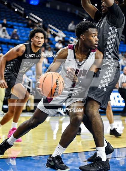 Thumbnail 3 in Sierra Canyon vs. JSerra Catholic photogallery.