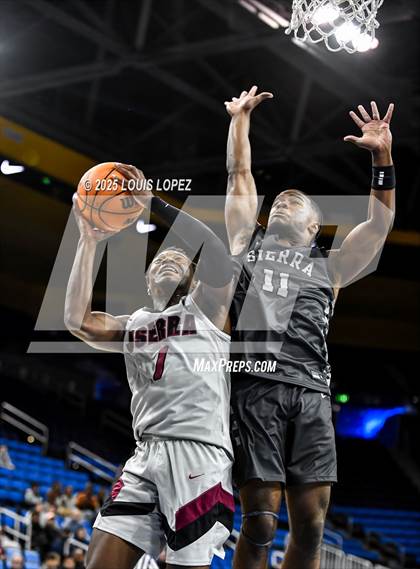 Thumbnail 1 in Sierra Canyon vs. JSerra Catholic photogallery.
