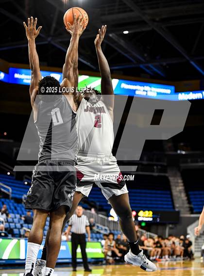 Thumbnail 3 in Sierra Canyon vs. JSerra Catholic photogallery.